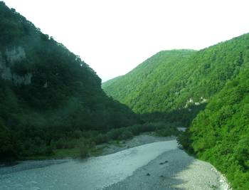 Ущелье в Абхазии