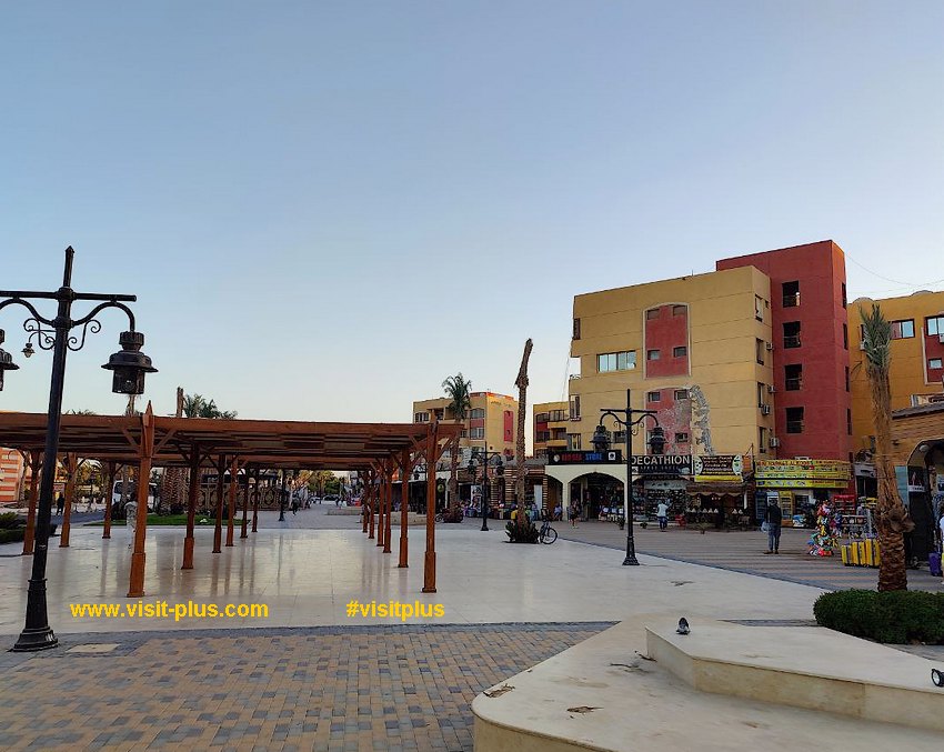 Tourist shopping area in Hurghada