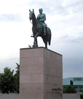 Mannerheimin ratsastajapatsas Helsingissä