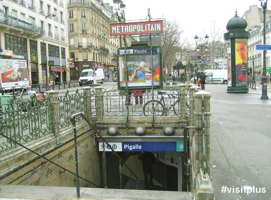 Entrance to metro station in Paris