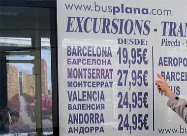 На автобусе можно в Барселону и Валенсию